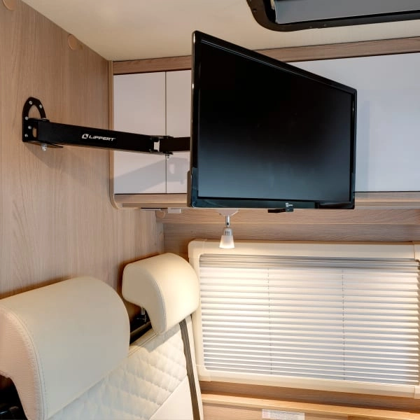 karavanda tv izlemek